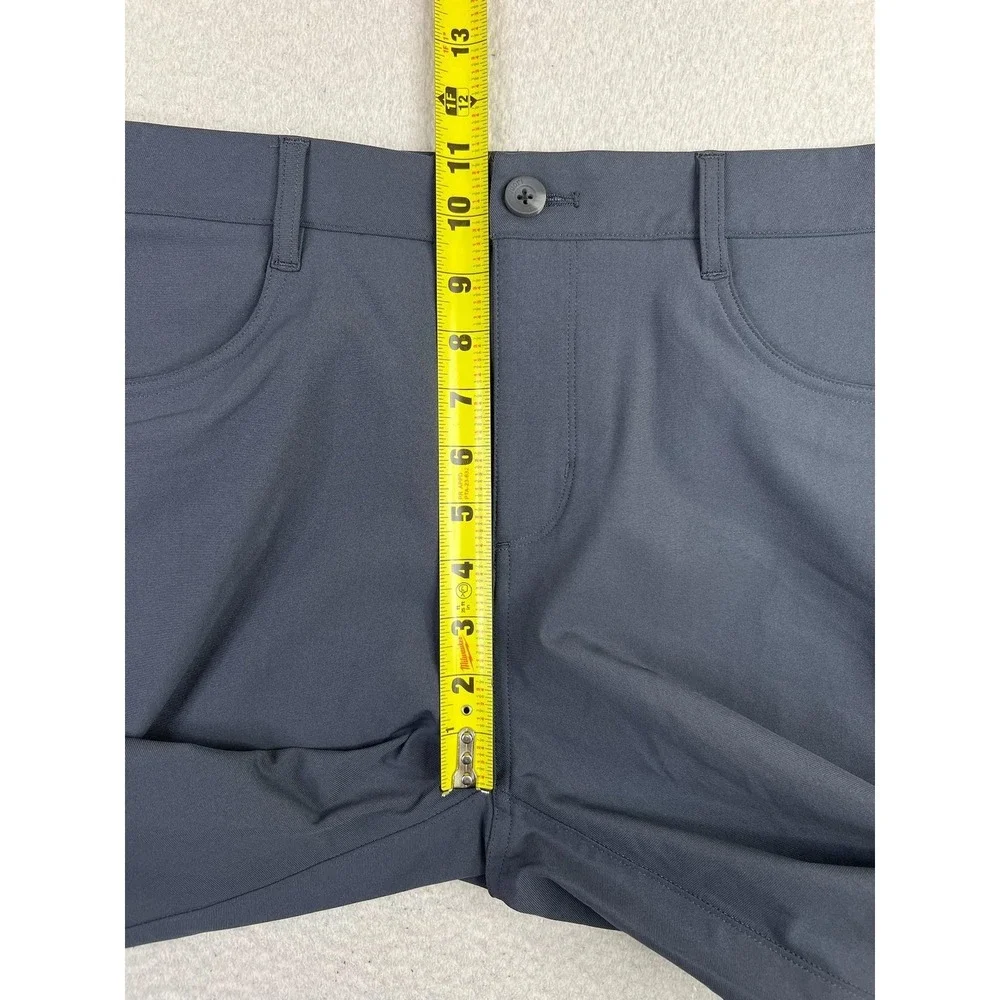 Vuori Meta Pants Mens 32x30 Gray Performance Stretch Travel Chino V430-S